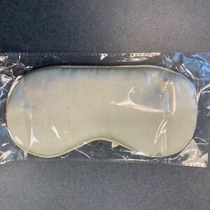 Silk Sleep Mask in Cream